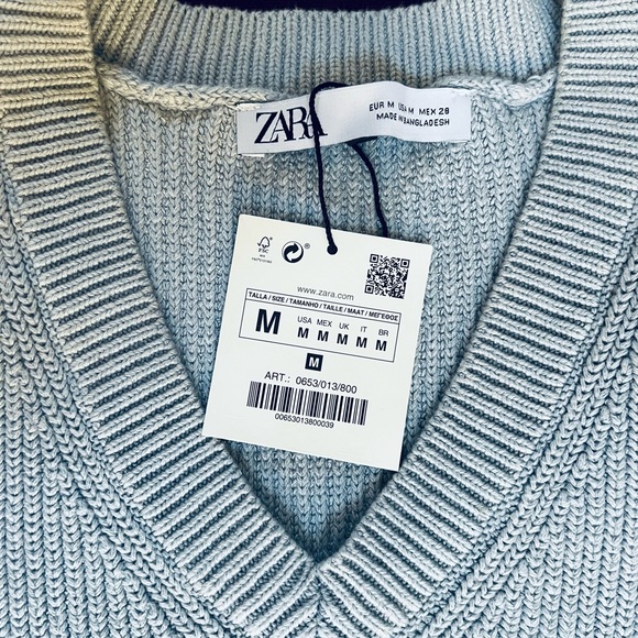 ZARA Preppy & Smart Sweater Vest with ribbed V neckline in beautiful baby blue🔥 - Picture 4 of 13